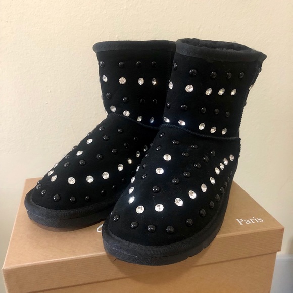 Winter boots - Picture 1 of 3